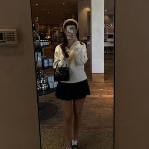 Meet your Posher, Nicoleta